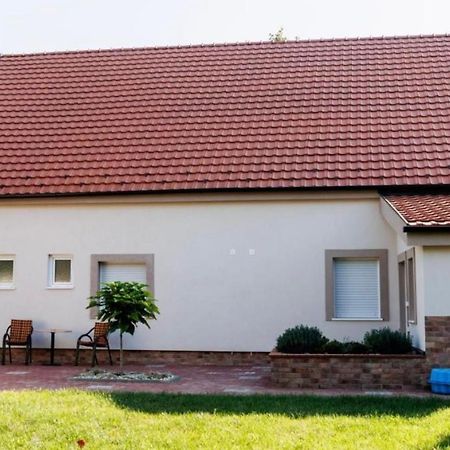 Kollar D Guest House - Prenociste Rooms Subotica Eksteriør bilde