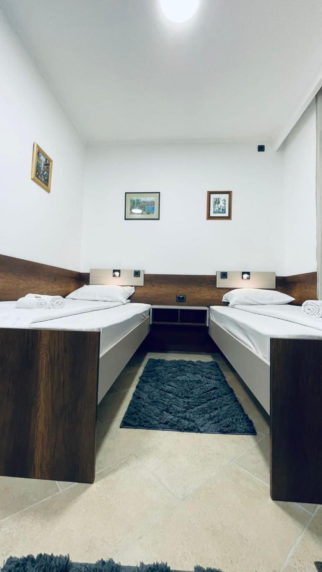 Kollar D Guest House - Prenociste Rooms Subotica Eksteriør bilde